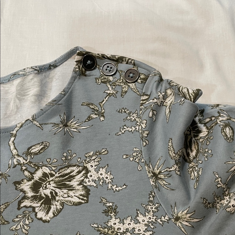 J. Jill Floral Long Sleeve Top in Blue and White - Picture 4 of 8
